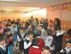 Silopi’de Depremzede Öğrenciler İçin Moral Etkinliği