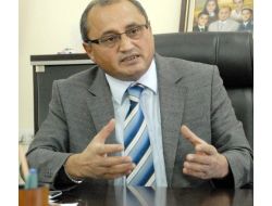 Liderler Halkla Birebir İletişim İçin Sosyal Medya Ağlarını Kullanıyor