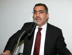 Çelikcan’dan Aldırmaz’a: Adanalı Fotoğraflarınızdan Başka Bir Şey Görmedi