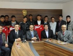 Depremde Okulları Hasar Gören 15 Erçişli Öğrenci Okumak İçin Samsun'a Geldi