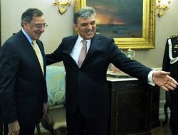 Gül, Abd Savunma Bakanı Panetta'yı Kabul Etti