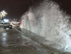 Hava Muhalefeti Deniz Ulaşımını Aksattı