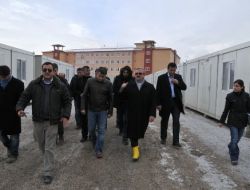 Karaloğlu: Depremzedeler Aralık Sonunda Konteynerlere Yerleştirilecek