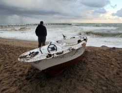 Tekne Alabora Oldu: 1 Ölü, 1 Kayıp