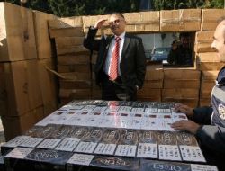 Çeteye Bilgi Sızdıran Polis Yakalandı