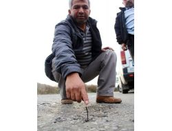 Rekabet Eden Minibüsçüler Yola Çivili Tuzak Kurdu