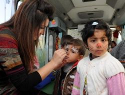Oyun Otobüsü, Depremzede Çocuklara Hizmet Veriyor
