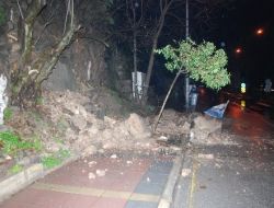 İzmir'de Toprak Kayması