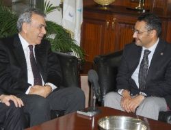 SP İzmir İl Yönetimi Kocaoğlu'nu Ziyaret Etti