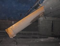 Kamyon Geçti ama Damperi Geçemedi