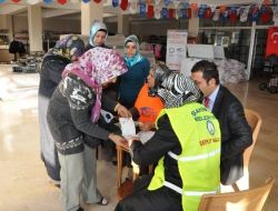 Şefkat Mağazası İki Günde 2 Bin Aileye Yardım Etti