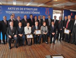 Atatürk Üniversitesi, De Etiketi Aldı