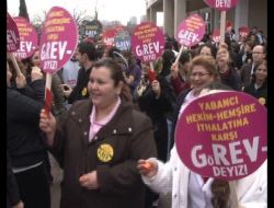 Sağlık Çalışanları 'Yabancıya Karşı' Beyazıt Meydanı'nda Toplanıyor