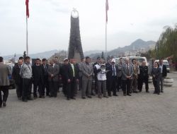 "Düşük Maaş Alan Memurlarla Yüksek Maaş Alanlar Arasındaki Fark 5,8 Kata Çıktı"