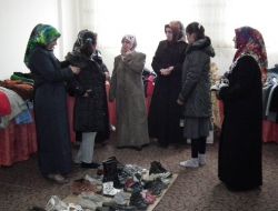 'Bir Aile De Sen Giydir' Dediler, 200 Aileyi Sevindirdiler