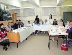 Engelliler Takı Tasarımı Yapıyor