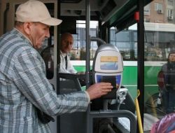 İzmit Ve Derince'de Halk Otobüsüne Paralı Binişler Kaldırılıyor