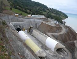Vali Cengiz: Hedefimiz Sinop-samsun Karayolunu 2012’de Trafiğe Açmak