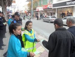 İlköğretim Öğrencileri Vatandaşa 155’i Anlattı