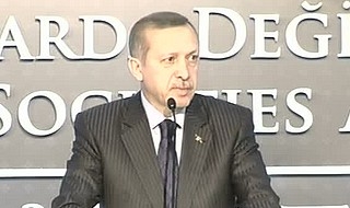 Annesinden bahseden Erdoğan duygulandı