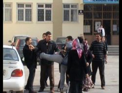 Kayıp Çocuğun Ailesi Okul Yöneticileriyle Tartıştı