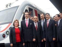 Tüzmen: Türkiye'nin Geçiş Güzergahı Olduğunu Dünyaya Anlatabilirsek Kazanırız