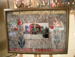 Minikler Ebru Eserlerini Kulesite'de Sergiliyor