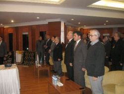 Erzurum'da Bardız Kilimi Dokuması Öğretiliyor