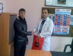 Dersane Öğrencisi, Yerde Bulduğu 5 Bin Lirayı Sahibine Teslim Etti