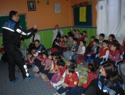 Minik Polisler Görev Başında..