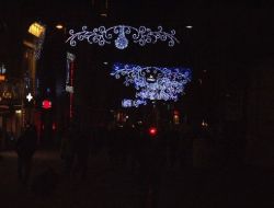 Taksim Yılbaşına Hazır Vatandaşlar Temkinli