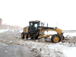 Bitlis’te Kar Temizleme Çalışmaları Sürüyor