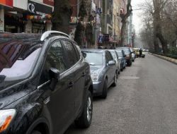 İzmit'in Trafik Sorunu Park Yasağı İle Çözülecek