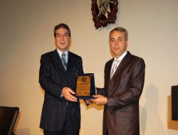 "Türkiye'nin Önü Açık, Kavga Etmeyelim, Birbirimizi Sevelim"