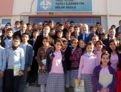 Nallıhan'da Depremzede Öğrencilere Yardımlar Devam Ediyor