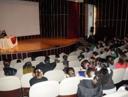 Yazarlar Ve Gençler Etkinlikte Buluştu