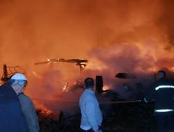 Elektrik Kontağından Çıkan Yangında 24 Ev Kül Oldu