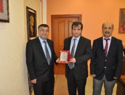 Yerköy'de Eğitime Destek Veren Oda Başkanlarına Teşekkür Plaketi