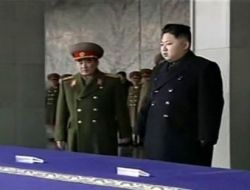 Kim Jong-un’u ‘yüce Lider’ İlan Ettiler