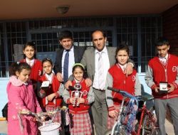 Kitap Okuyan Öğrenciler Ödüllendirildi