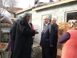 Belediyeden Evleri Yanan Vatandaşlara Yardım