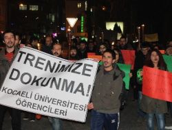 Tren Seferlerini Durdurma Kararına Meşaleli Tepki