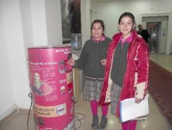 Şeker Veren Atık Pil Kutusu, Çocukların İlgi Odağı Oldu