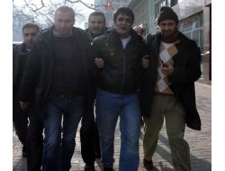 Mahkemeyi Kaybedince Vergi Şefini Rehin Alan Zanlı Sabıkalı Çıktı (2)