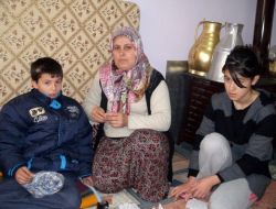 Çocuklarına 'Benim' Diyebilmek İçin Mücadele Ediyor