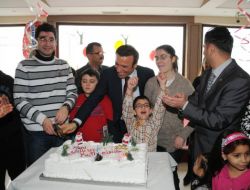 Zihinsel Engelli Gençlere Yeni Yıl Eğlence Programı