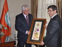 Hamdi Sedefçi, Ahmet Davutoğlu'nu Kırkpınar’a Davet Etti