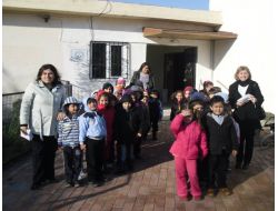 Minikler İlk Tebrik Kartlarını Gönderdi