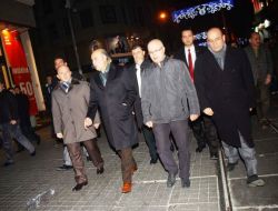 Çapkın: Yılbaşı Gecesi Polis Halkın Arasında