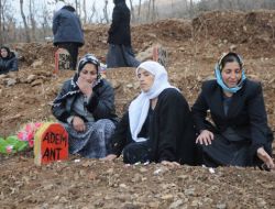 ULUDERE'DE KABİR ZİYARETLERİ